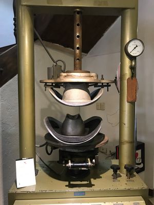 Hat press