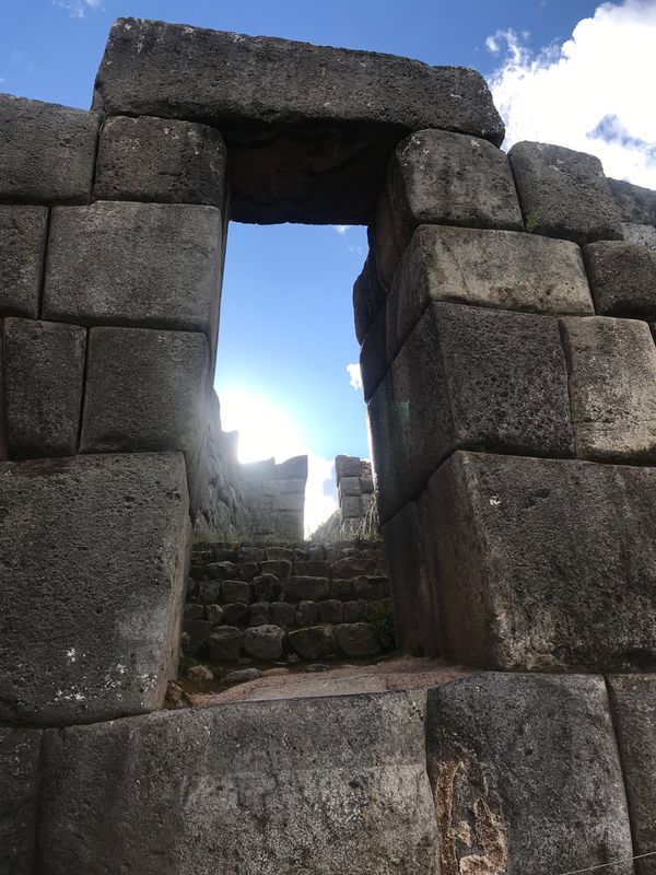 Sacsayhuamán Intihuatana