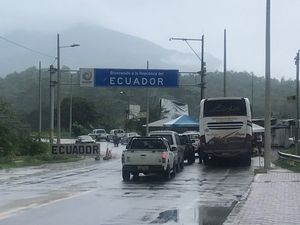 Border crossing at Macara